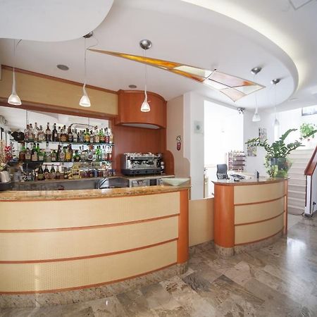 Hotel Zurigo Rimini Exterior photo