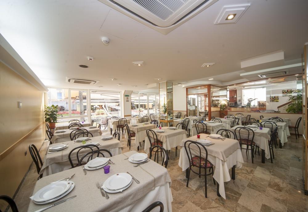 Hotel Zurigo Rimini Exterior photo