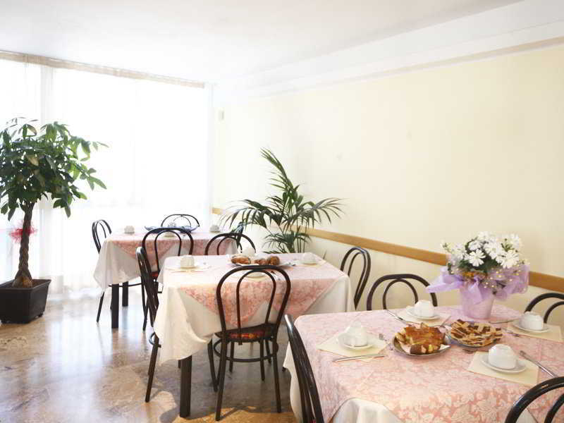 Hotel Zurigo Rimini Exterior photo