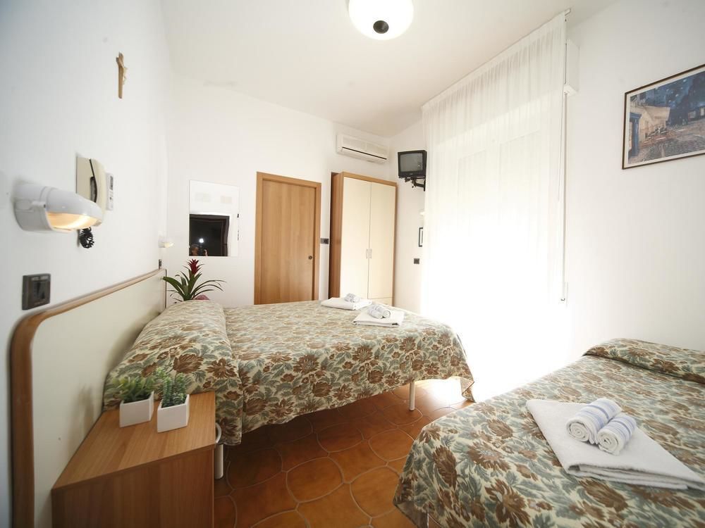 Hotel Zurigo Rimini Exterior photo
