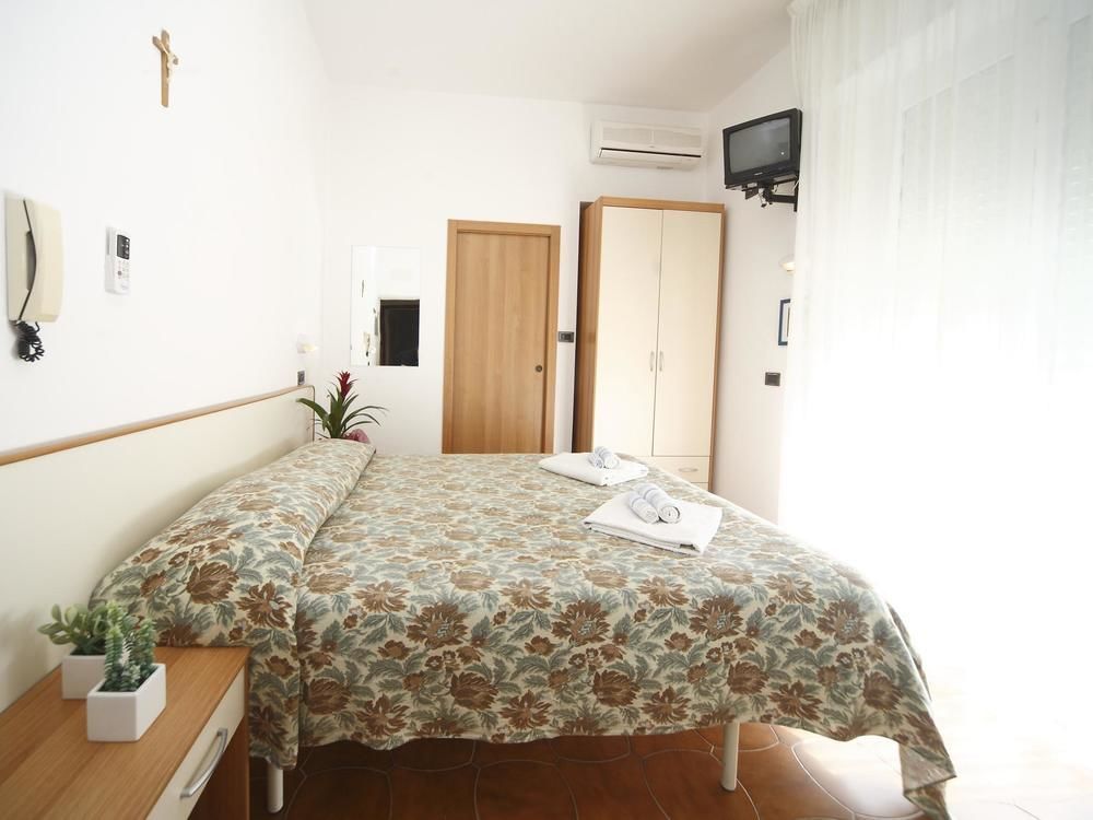 Hotel Zurigo Rimini Exterior photo