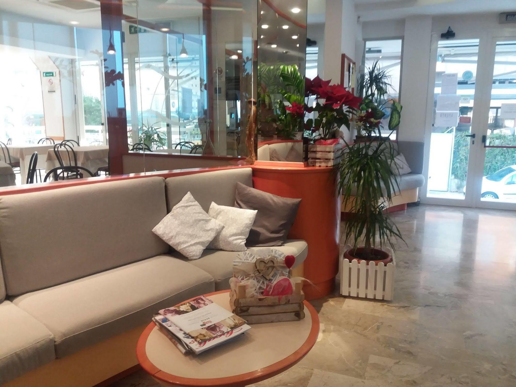 Hotel Zurigo Rimini Exterior photo