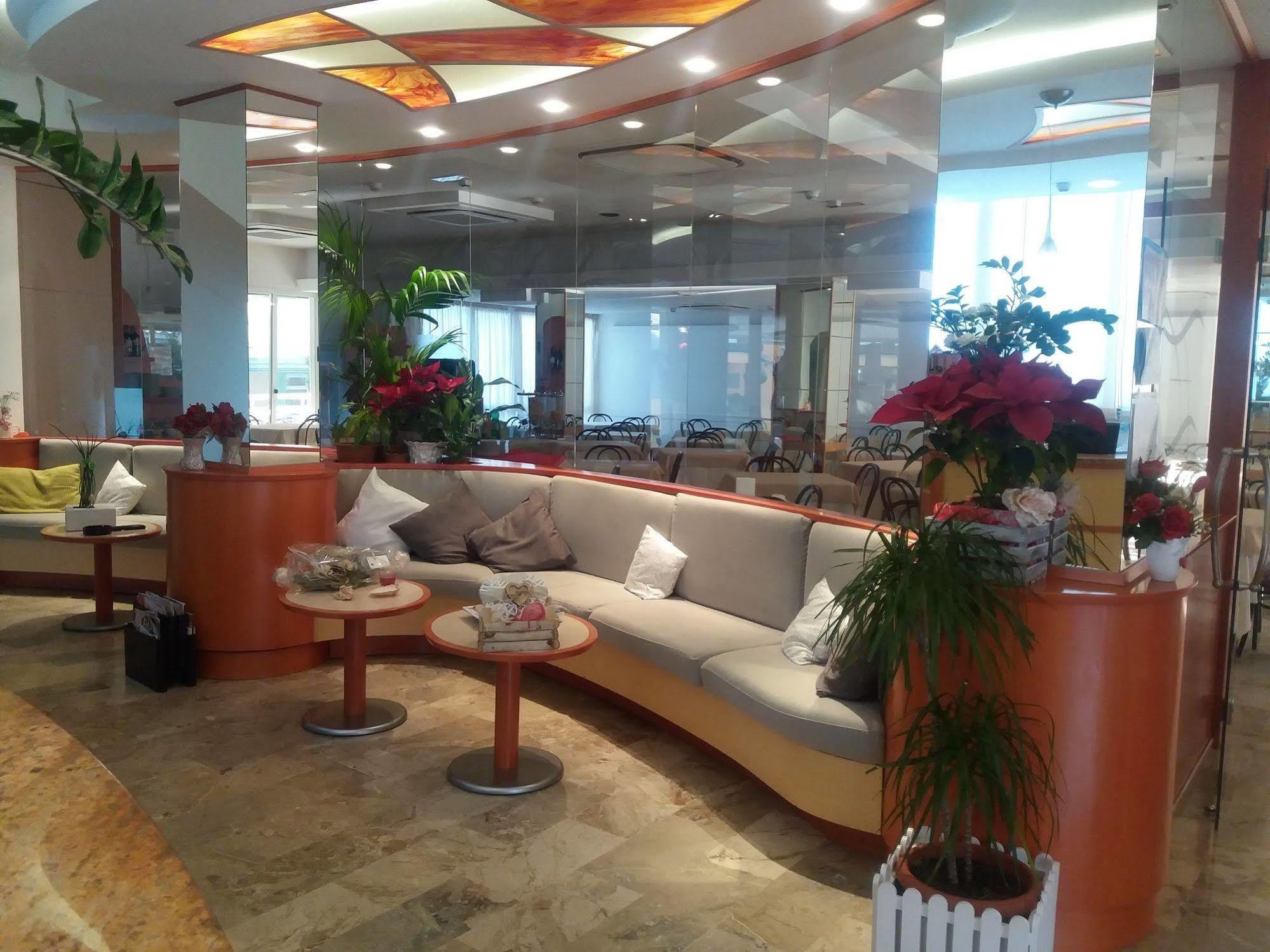 Hotel Zurigo Rimini Exterior photo